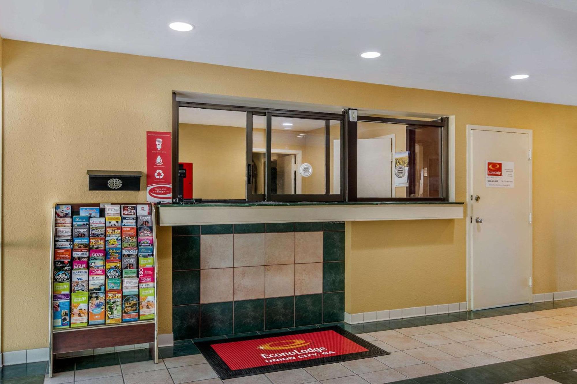 Econo Lodge Union City - Atlanta South Exterior photo