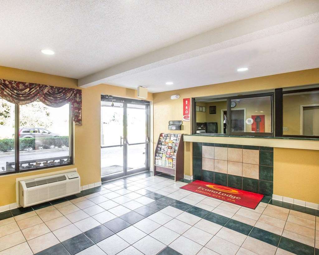 Econo Lodge Union City - Atlanta South Interior photo